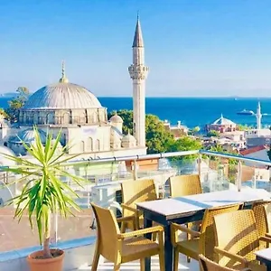 Art 3*, Estambul Turquía